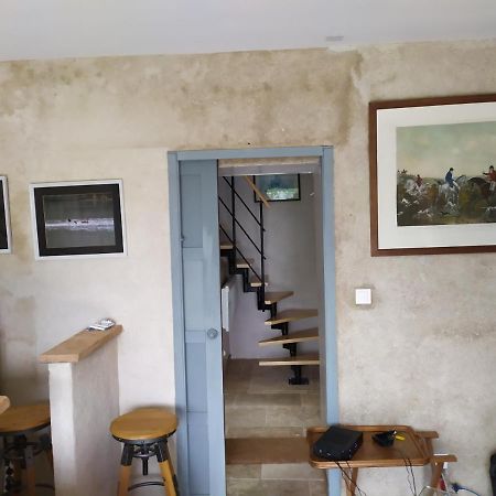 Petit Saint Hubert 1 A 4 Personnes Bed & Breakfast Velles  Bagian luar foto