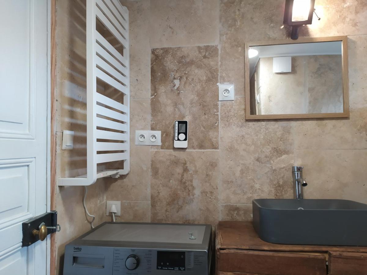 Petit Saint Hubert 1 A 4 Personnes Bed & Breakfast Velles  Bagian luar foto