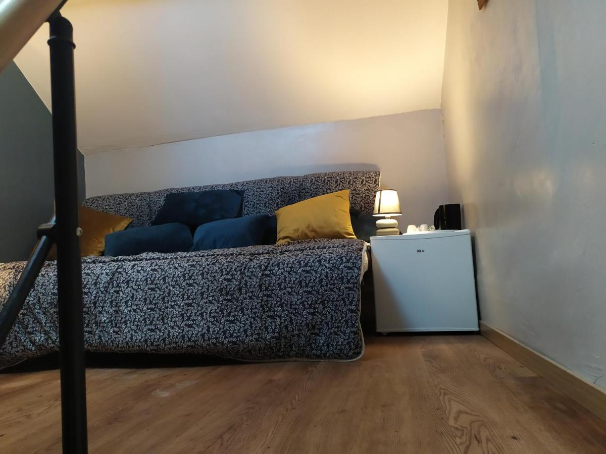 Petit Saint Hubert 1 A 4 Personnes Bed & Breakfast Velles  Bagian luar foto