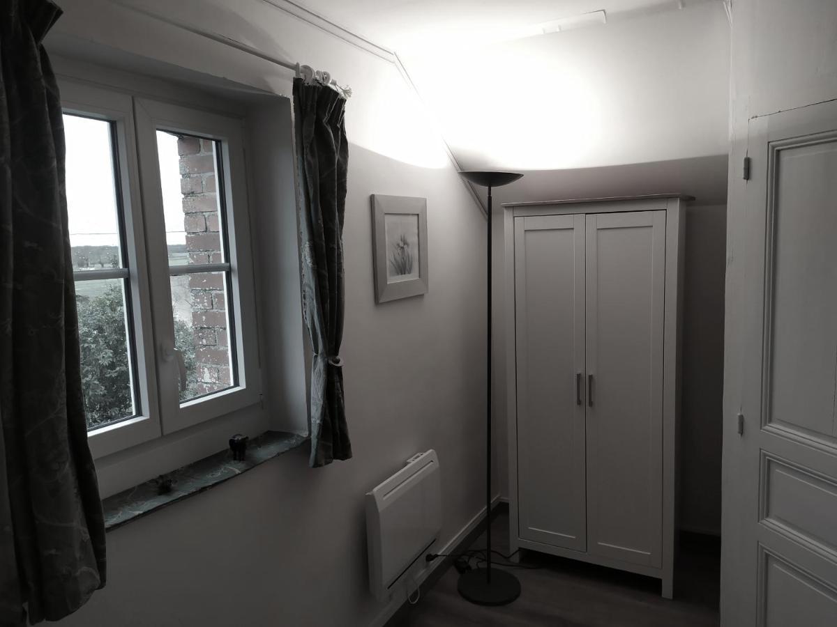 Petit Saint Hubert 1 A 4 Personnes Bed & Breakfast Velles  Bagian luar foto