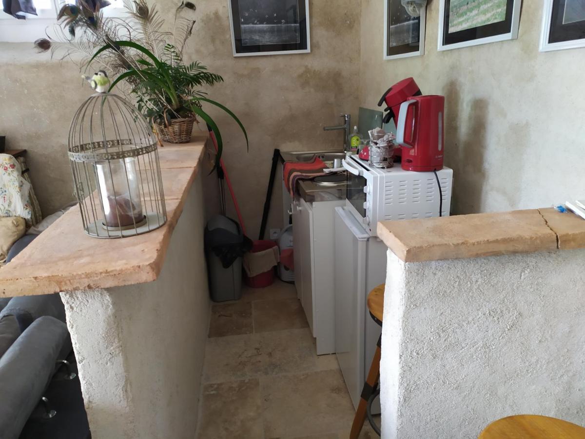 Petit Saint Hubert 1 A 4 Personnes Bed & Breakfast Velles  Bagian luar foto