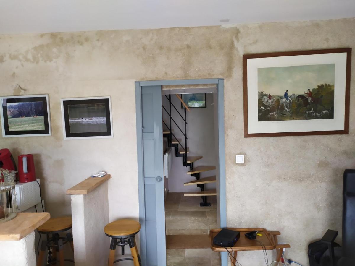 Petit Saint Hubert 1 A 4 Personnes Bed & Breakfast Velles  Bagian luar foto