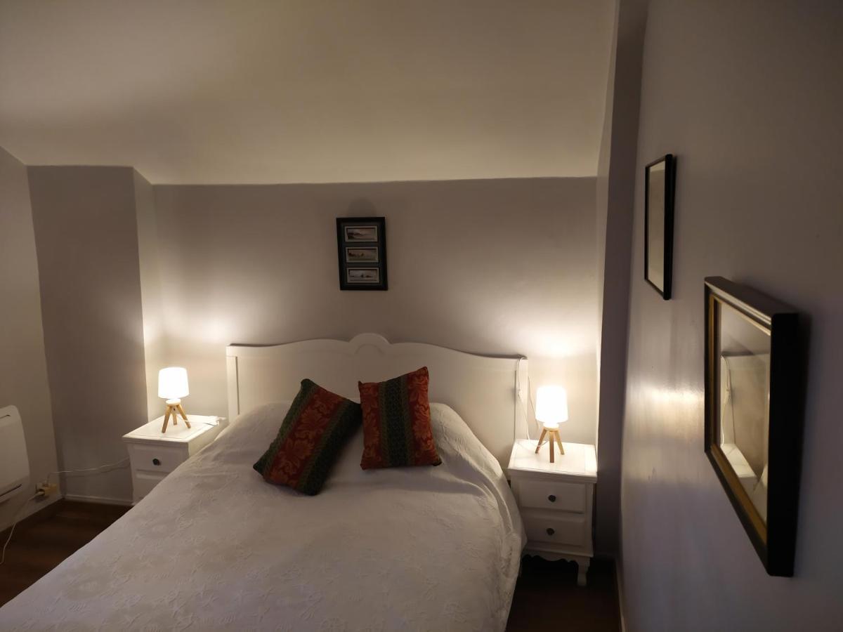 Petit Saint Hubert 1 A 4 Personnes Bed & Breakfast Velles  Bagian luar foto
