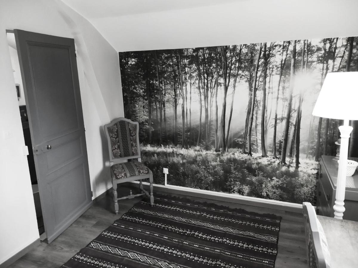 Petit Saint Hubert 1 A 4 Personnes Bed & Breakfast Velles  Bagian luar foto